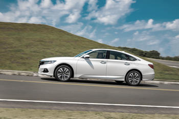 Honda lança o novo Accord Híbrido, o primeiro modelo com a tecnologia e:HEV no Brasil