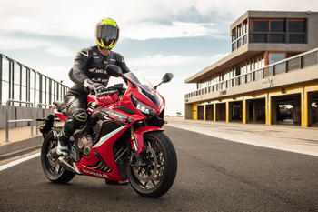 CB 650R e CBR 650R