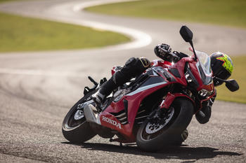 CB 650R e CBR 650R