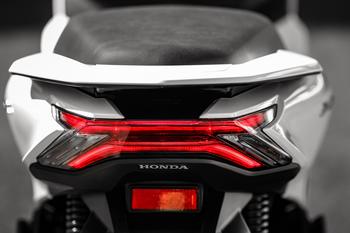 PCX 160