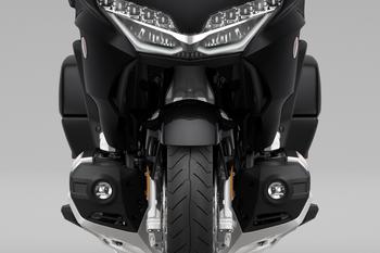  Honda GL 1800 Gold Wing Tour DCT 2024: a touring referência em tecnologia, equipamentos e performance ganha novas cores