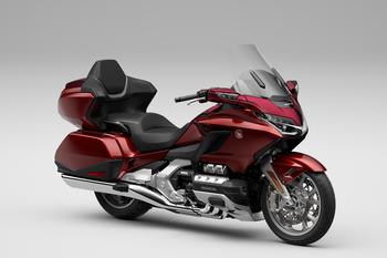  Honda GL 1800 Gold Wing Tour DCT 2024: a touring referência em tecnologia, equipamentos e performance ganha novas cores