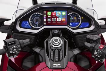  Honda GL 1800 Gold Wing Tour DCT 2024: a touring referência em tecnologia, equipamentos e performance ganha novas cores
