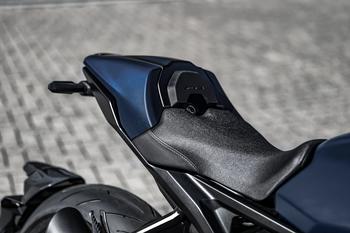 Honda CB 1000R 2024: novas cores para as versões CB 1000R e CB 1000R Black Edition