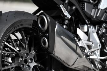 Honda CB 1000R 2024: novas cores para as versões CB 1000R e CB 1000R Black Edition