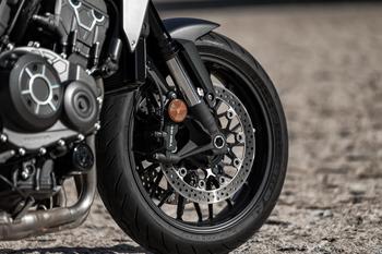 Honda CB 1000R 2024: novas cores para as versões CB 1000R e CB 1000R Black Edition
