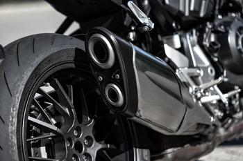 Honda CB 1000R 2024: novas cores para as versões CB 1000R e CB 1000R Black Edition