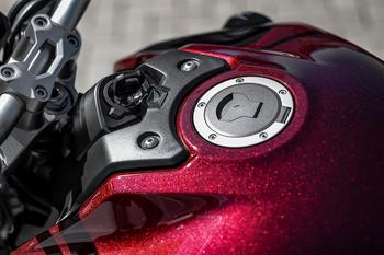 Honda CB 1000R 2024: novas cores para as versões CB 1000R e CB 1000R Black Edition