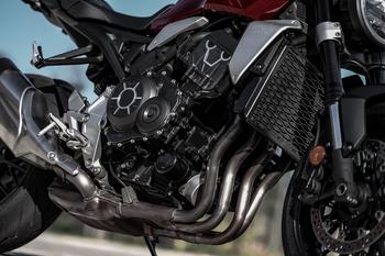 Honda CB 1000R 2024: novas cores para as versões CB 1000R e CB 1000R Black Edition