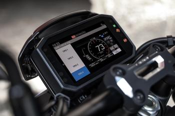 Honda CB 1000R 2024: novas cores para as versões CB 1000R e CB 1000R Black Edition
