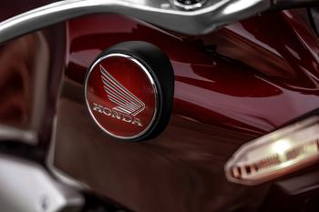 Honda CB 1000R 2024: novas cores para as versões CB 1000R e CB 1000R Black Edition